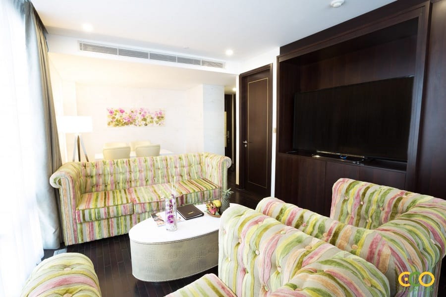 Nội thất phòng khách sạn đơn giản đẹp 