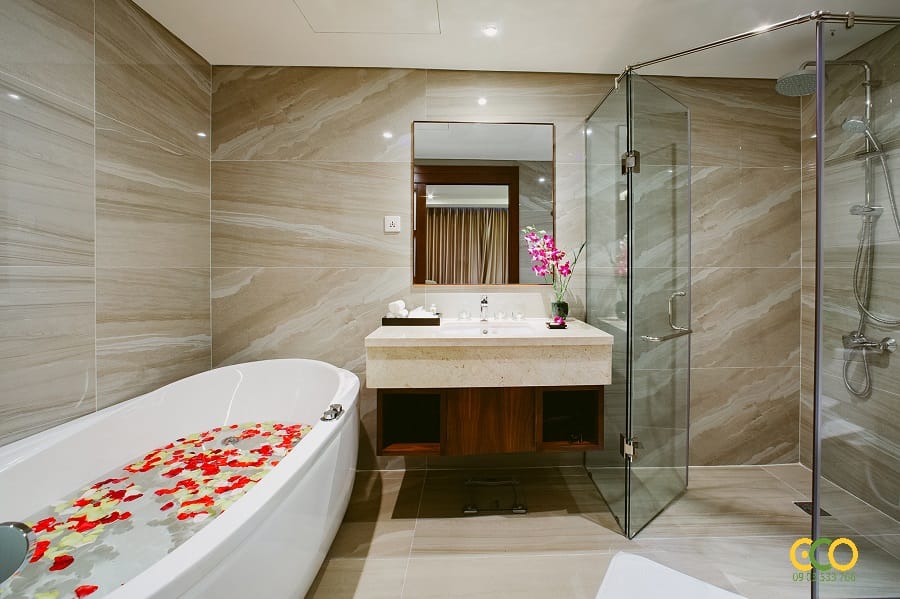 Thiết kế thi công phòng wc khách sạn hiện đại