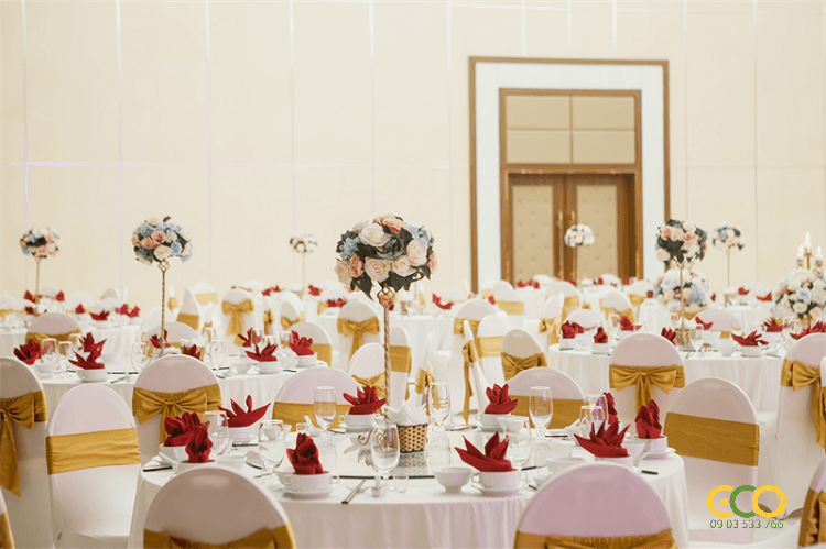 Thiết kế thi công nội thất nhà hàng khách sạn đẹp 