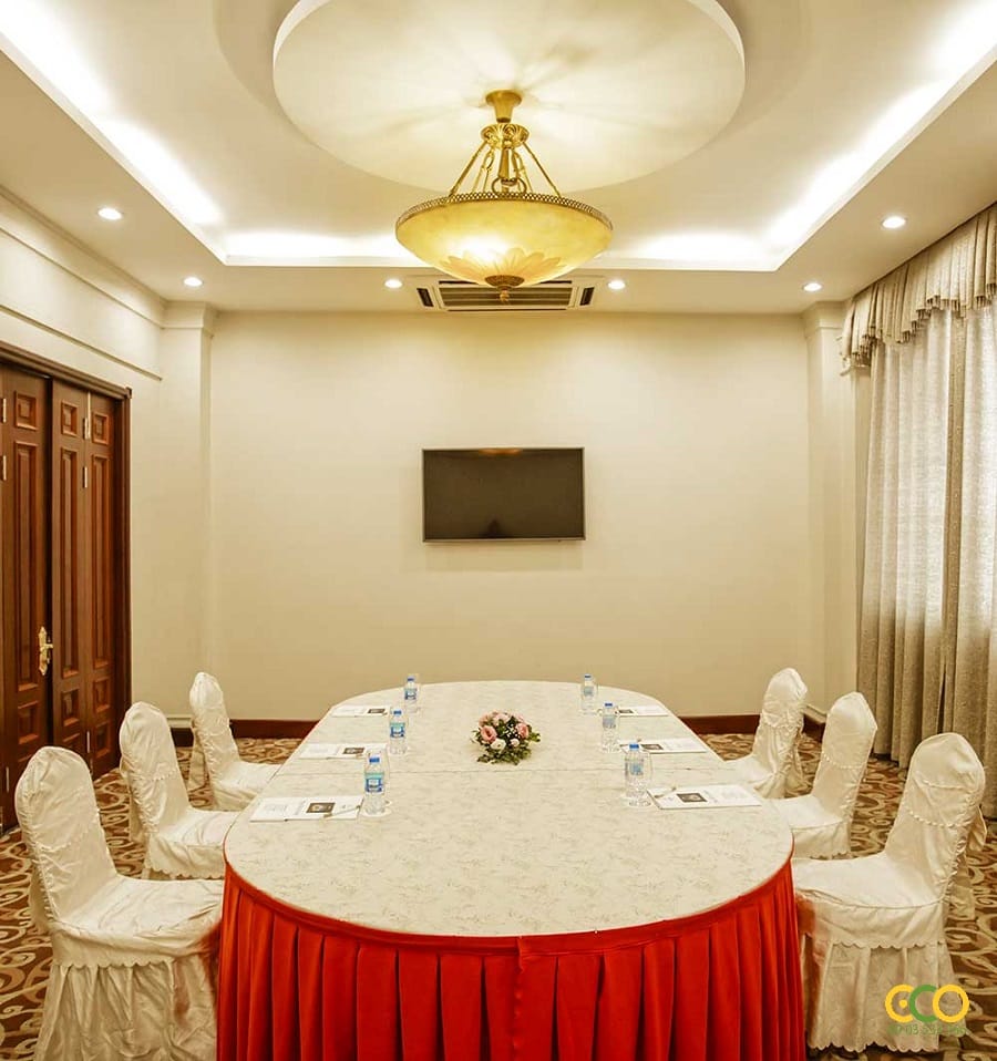 Thiết kế thi công nội thất nhà hàng khách sạn sang trọng 