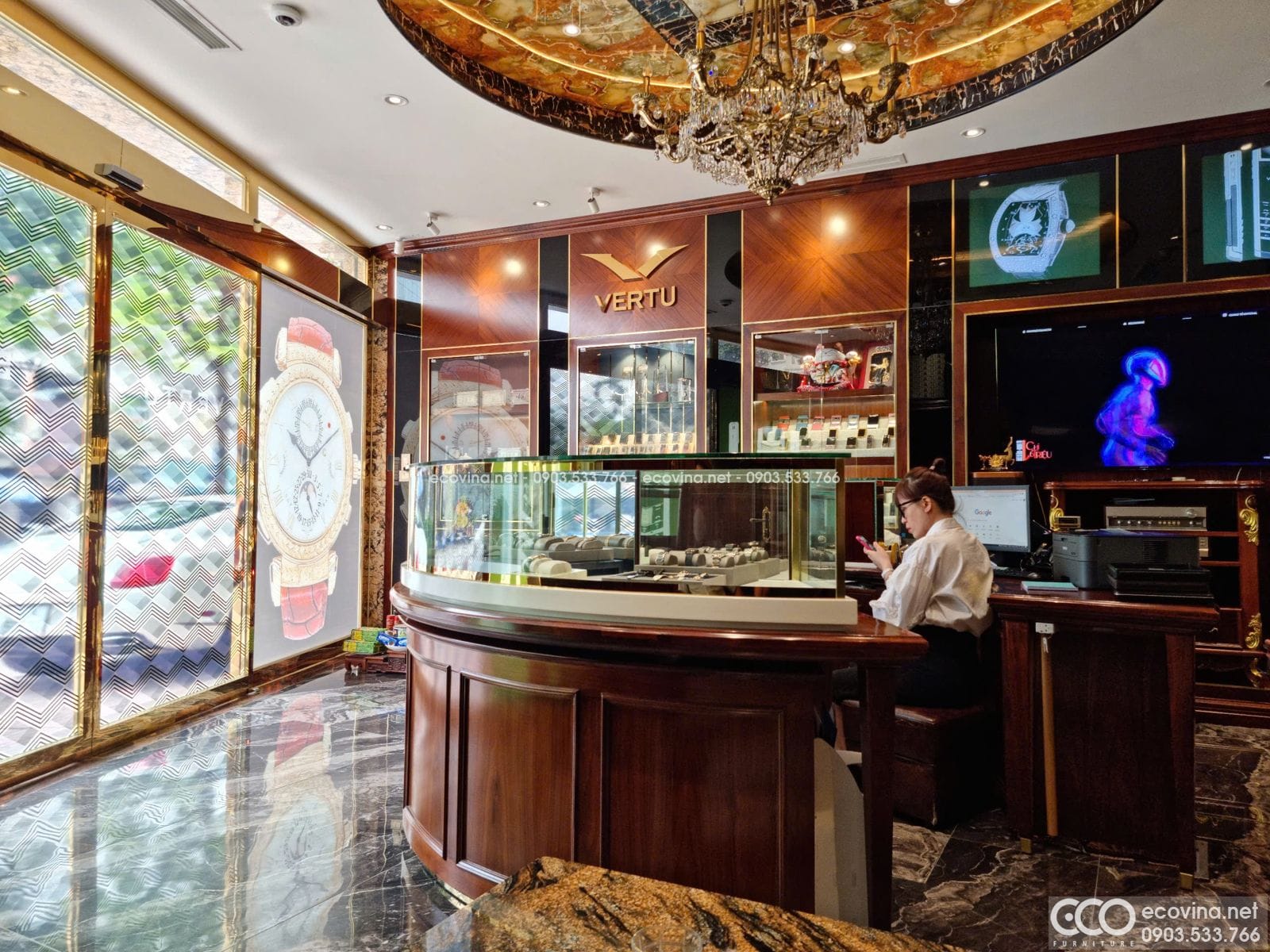 thiet ke thi cong noi that tron goi shworoom dong ho dien thoai cao cap 35