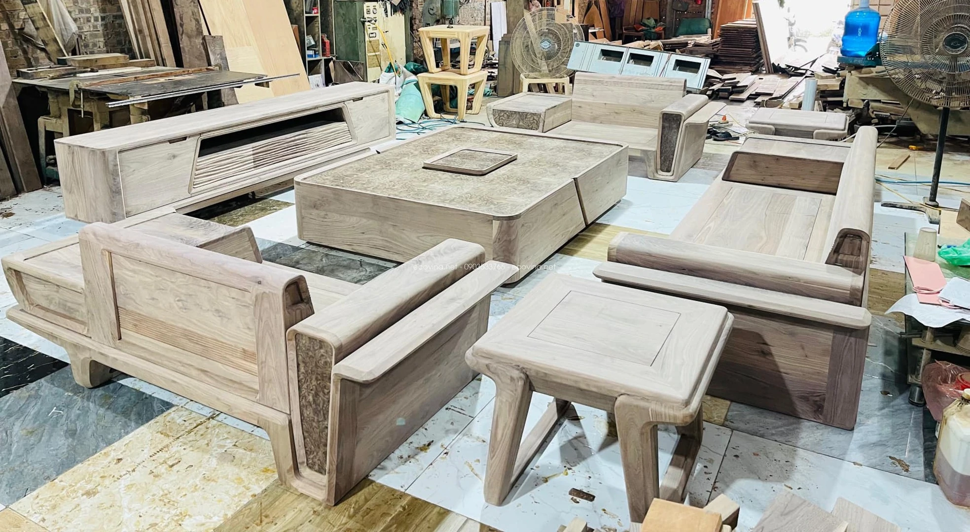 xuong san xuat ghe sofa go oc cho dep 11