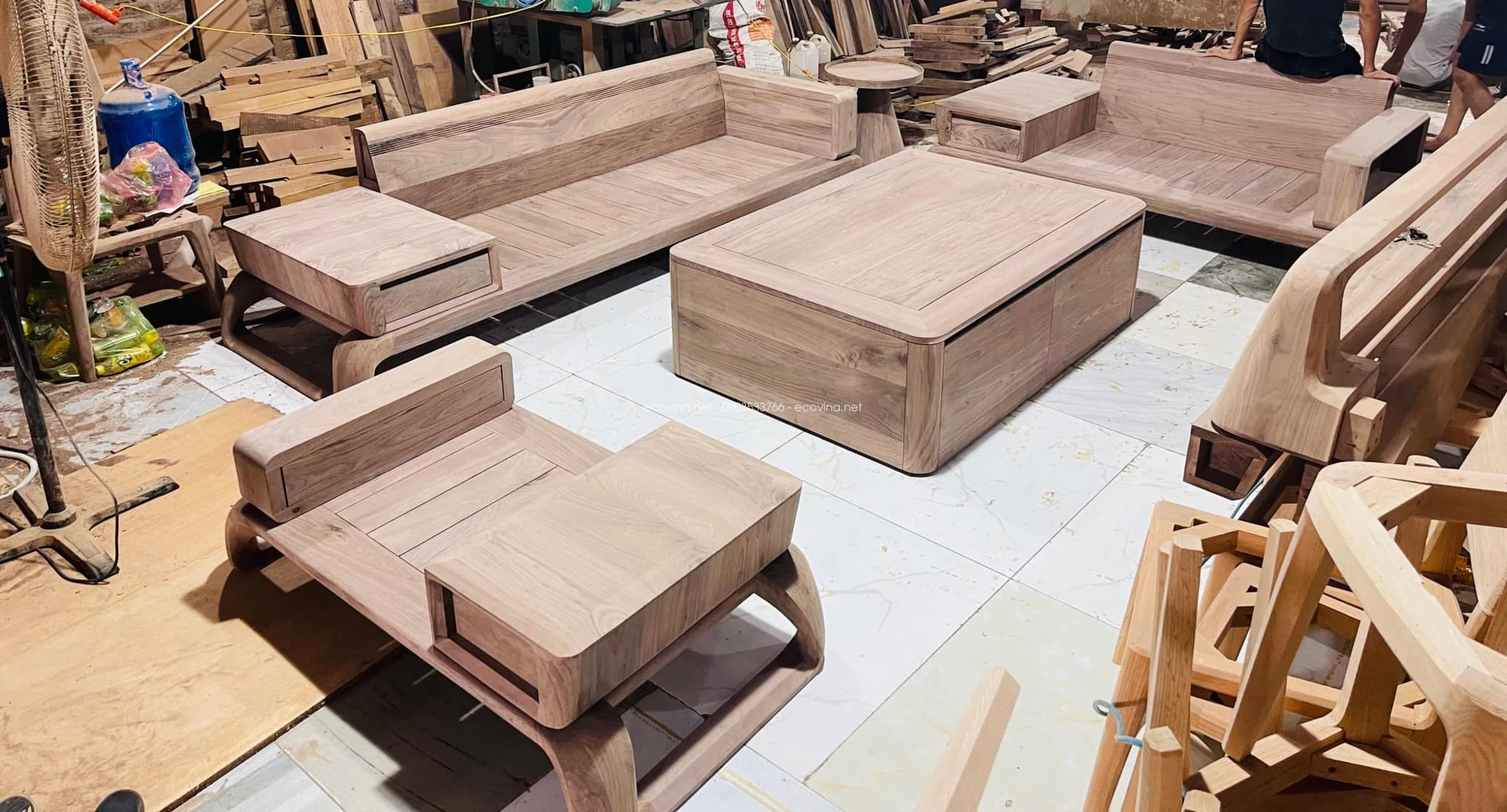 xuong san xuat ghe sofa go oc cho dep 16